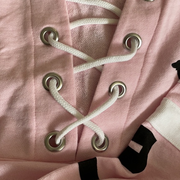 Pink Victoria’s Secret Top - Picture 6 of 7